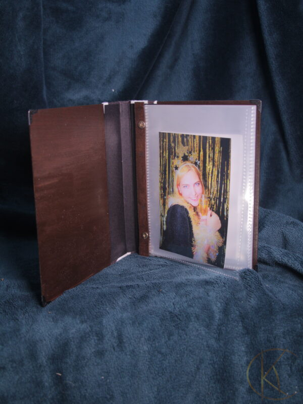 Wooden Photo album with Cow print accessoires - Image 4